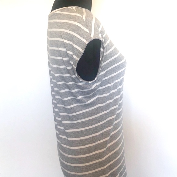 BANANA REPUBLIC | grey and white striped top.  size M NWOT - Picture 4 of 14